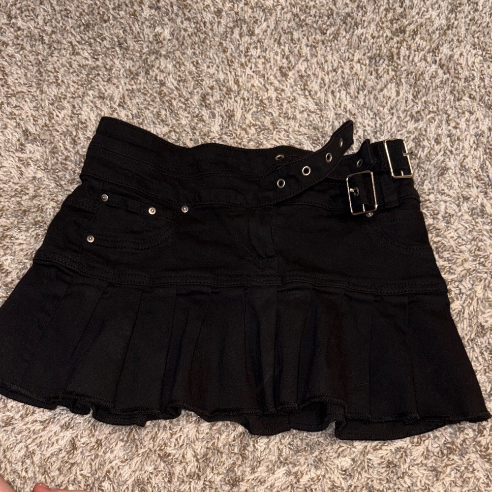 SHEIN Black Buckle Mini Skirt